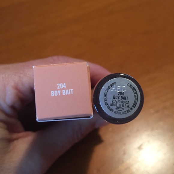 MAC Cremesheen Glass Lipgloss Boy Bait 💋 - Picture 7 of 12